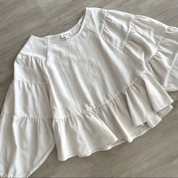 Anthropologie No Less Than poet sleeves ruffled cream top / blouse - Picture 9 of 15